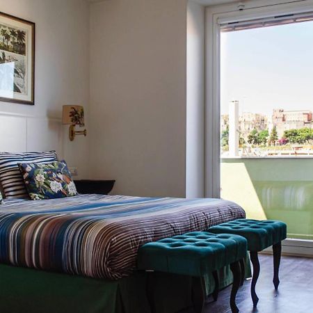 Eleventh Floor Suites Cagliari Bagian luar foto