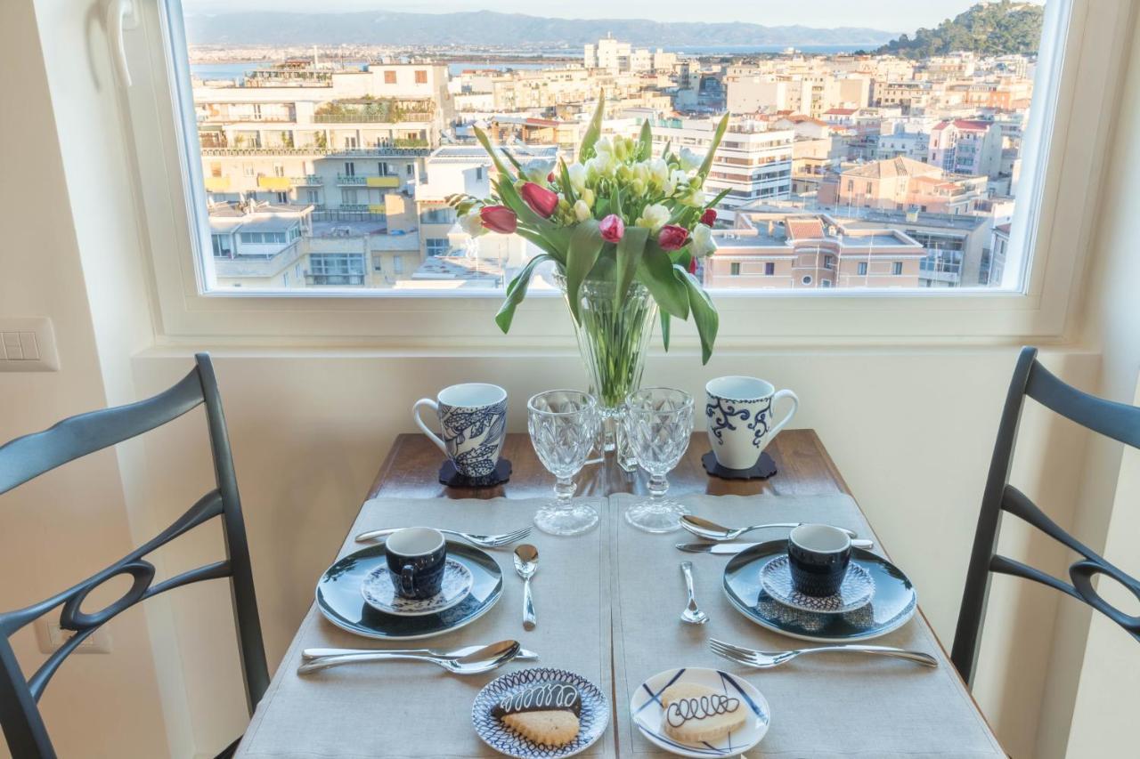 Eleventh Floor Suites Cagliari Bagian luar foto