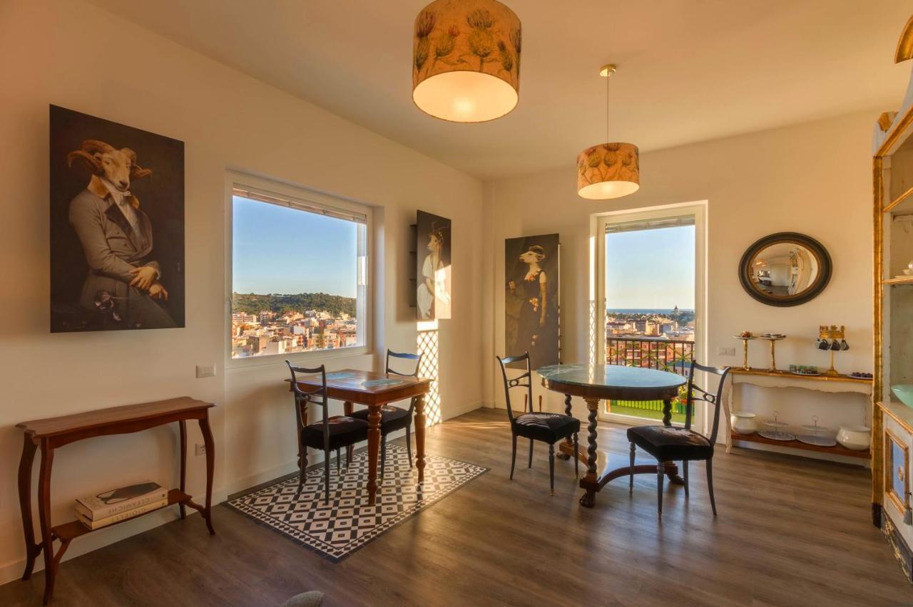 Eleventh Floor Suites Cagliari Bagian luar foto