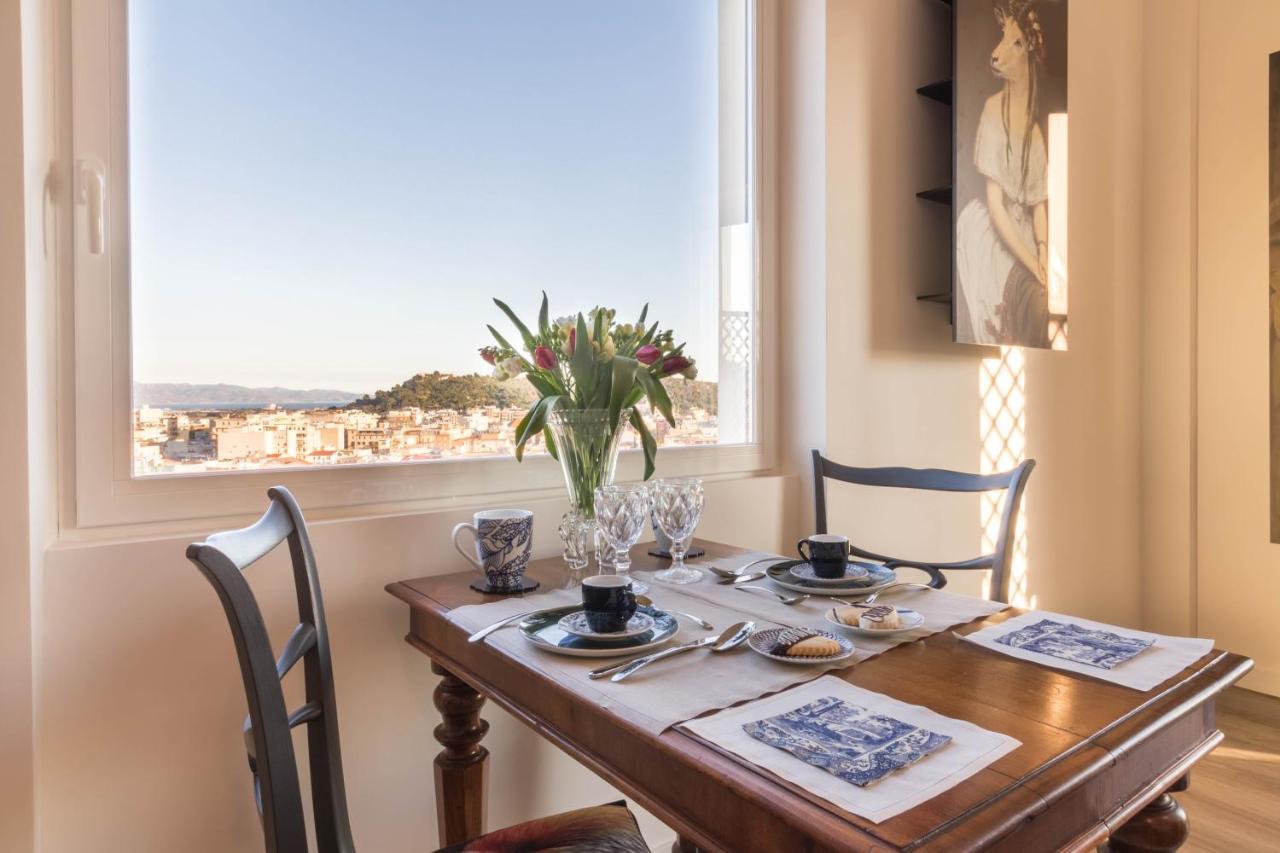 Eleventh Floor Suites Cagliari Bagian luar foto