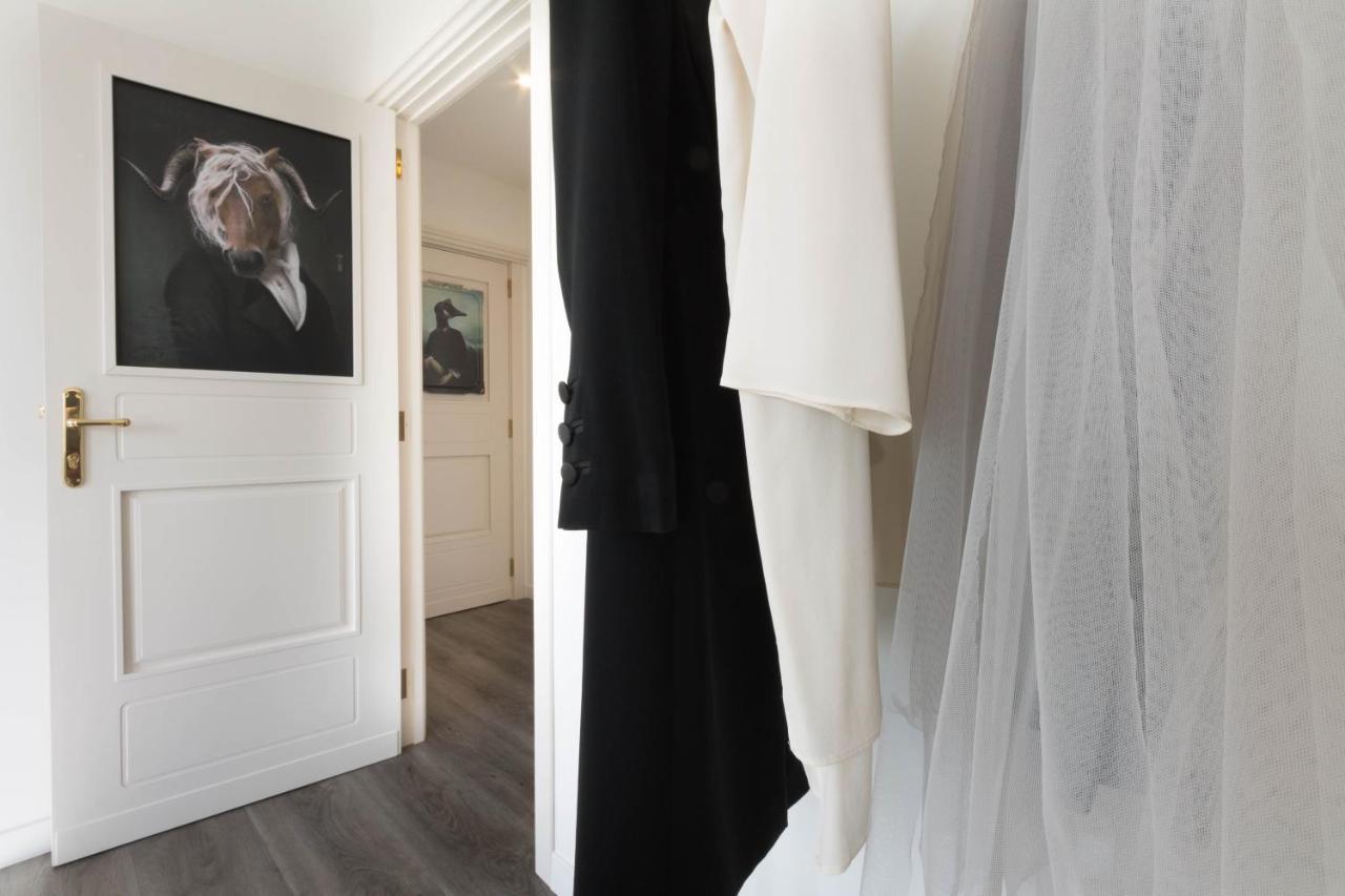 Eleventh Floor Suites Cagliari Bagian luar foto