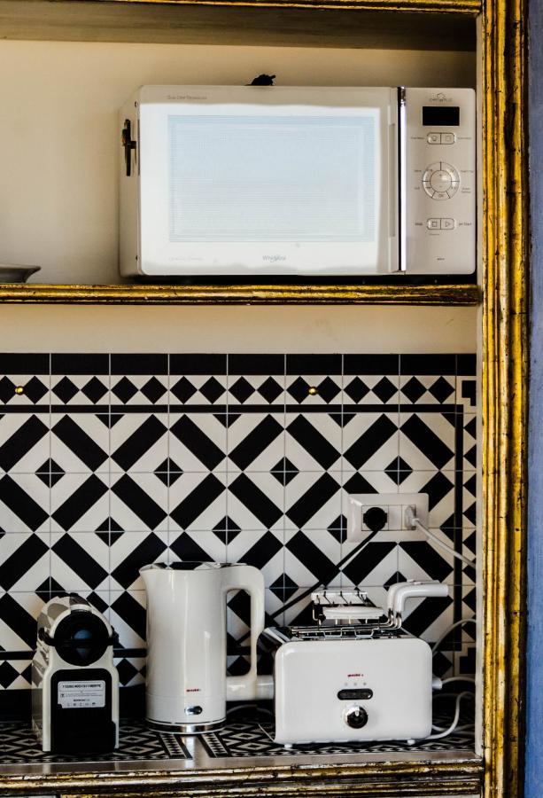 Eleventh Floor Suites Cagliari Bagian luar foto