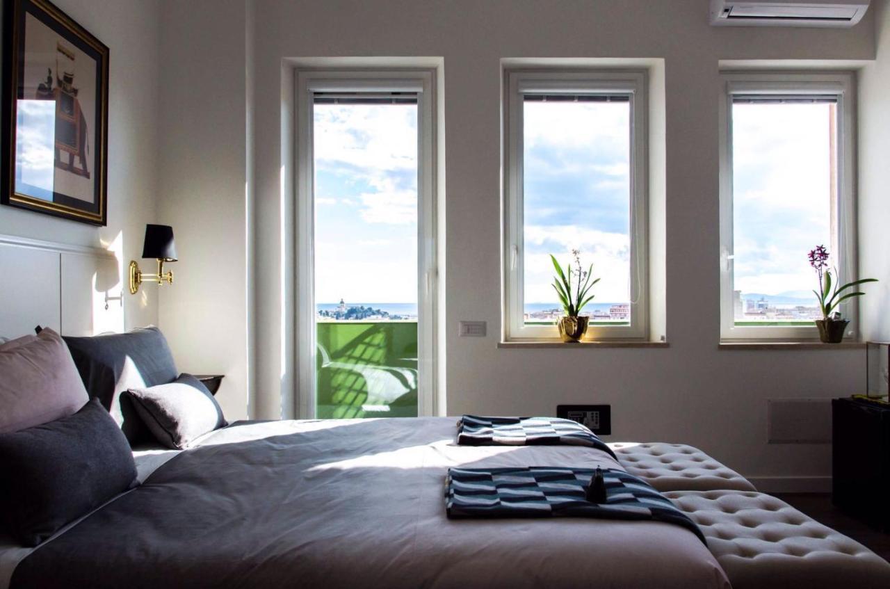 Eleventh Floor Suites Cagliari Bagian luar foto