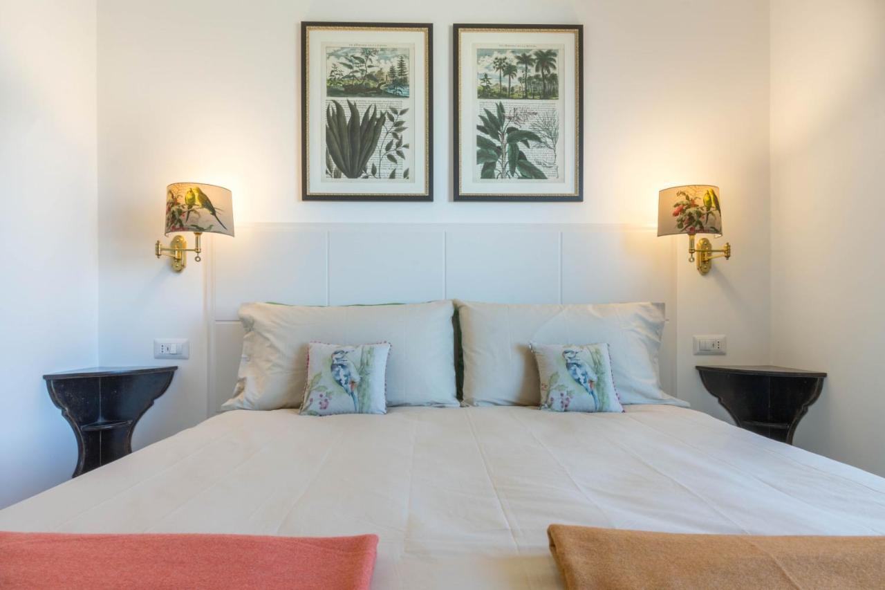 Eleventh Floor Suites Cagliari Bagian luar foto