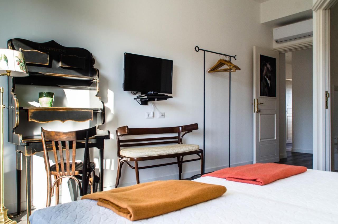 Eleventh Floor Suites Cagliari Bagian luar foto