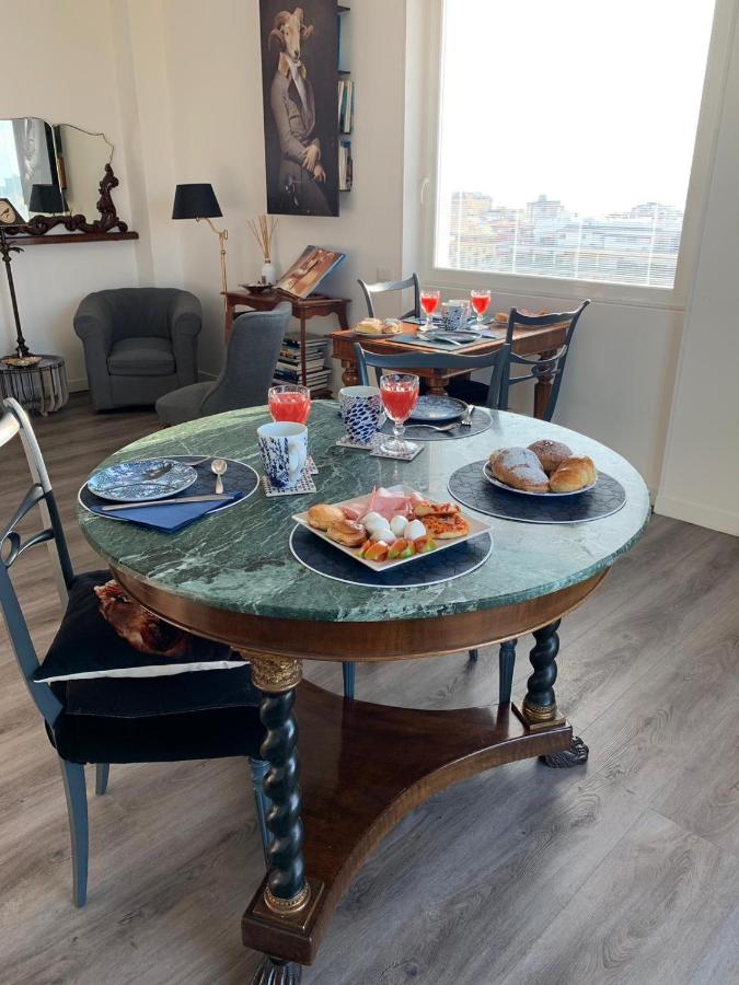 Eleventh Floor Suites Cagliari Bagian luar foto