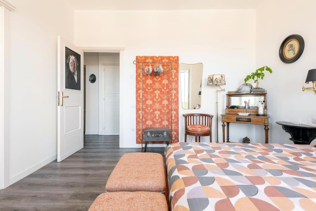 Eleventh Floor Suites Cagliari Bagian luar foto
