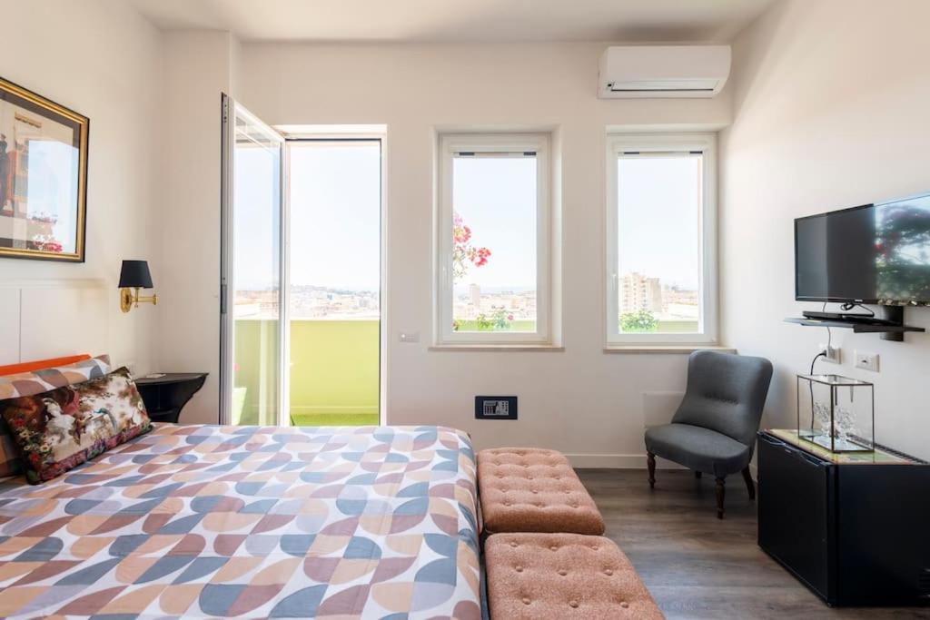 Eleventh Floor Suites Cagliari Bagian luar foto